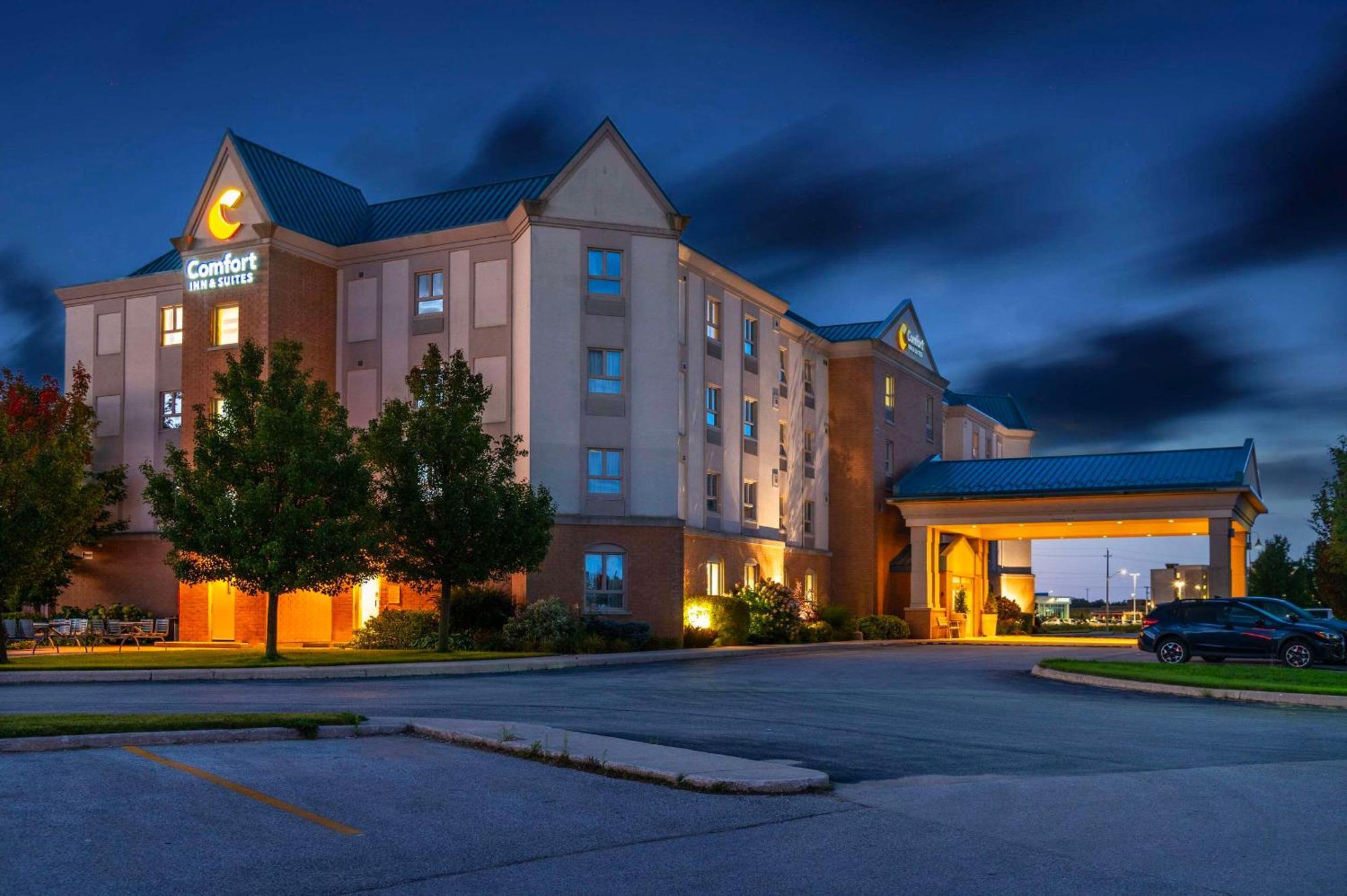 Comfort Inn & Suites Kincardine Exterior photo