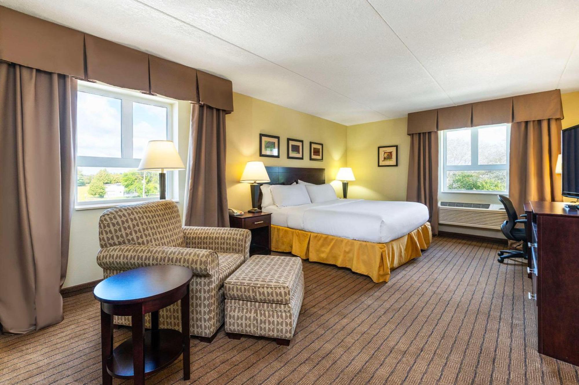 Comfort Inn & Suites Kincardine Exterior photo